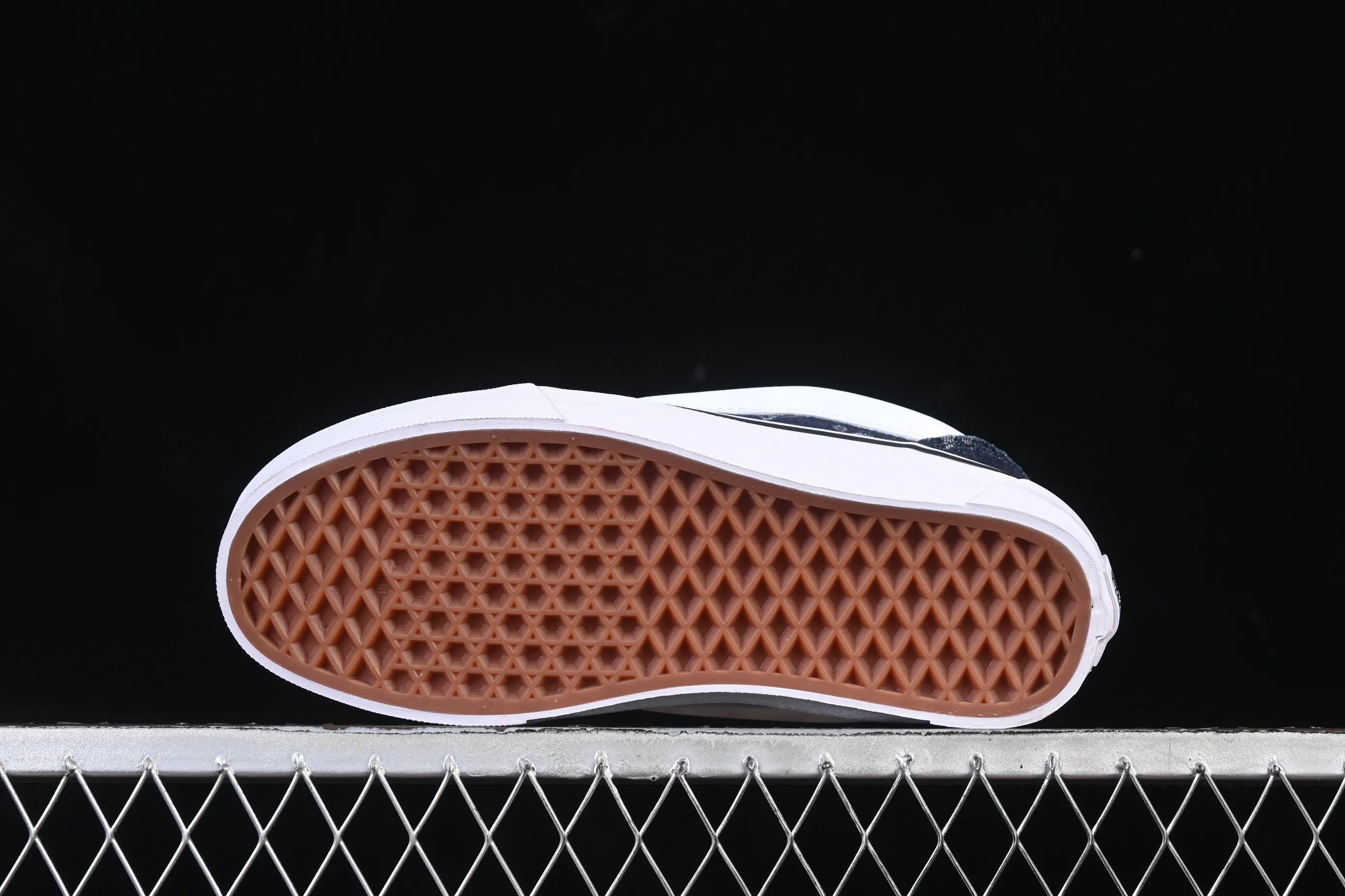 All categories Vans Vans series Vans Low Vans low-top Vans Knu-Skool Vr3 Vans low-top casual sports skateboard shoes VN000CS0239
